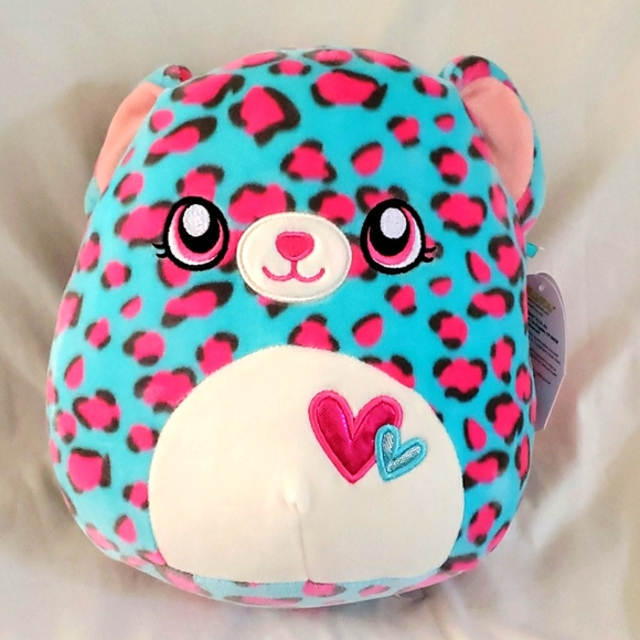 Kellytoy Other - Squishmallow 8” Valentines Leopard Chelsea Plush